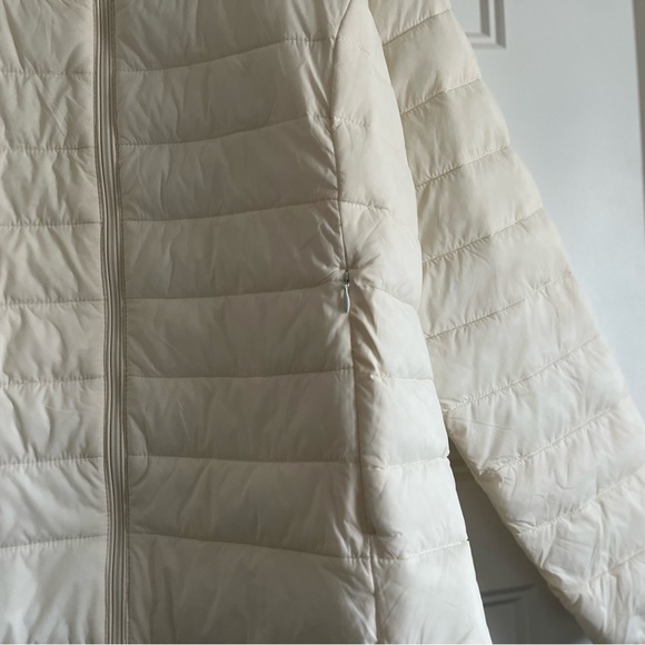 Amazon essentials Lightweight Jacket - Picture 5 of 9